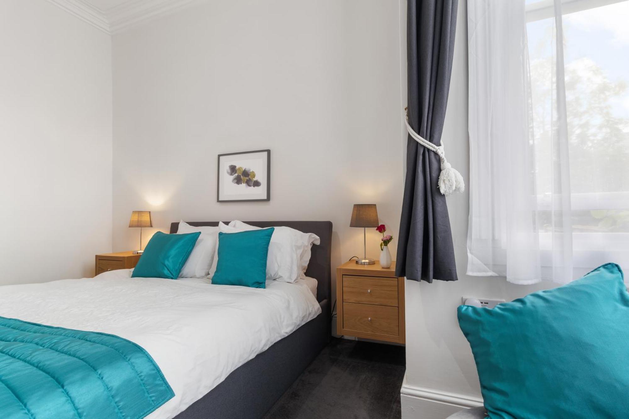 Elegant Malvhina Retreat On The Malvern Hills เกรทมัลเวิร์น ภายนอก รูปภาพ