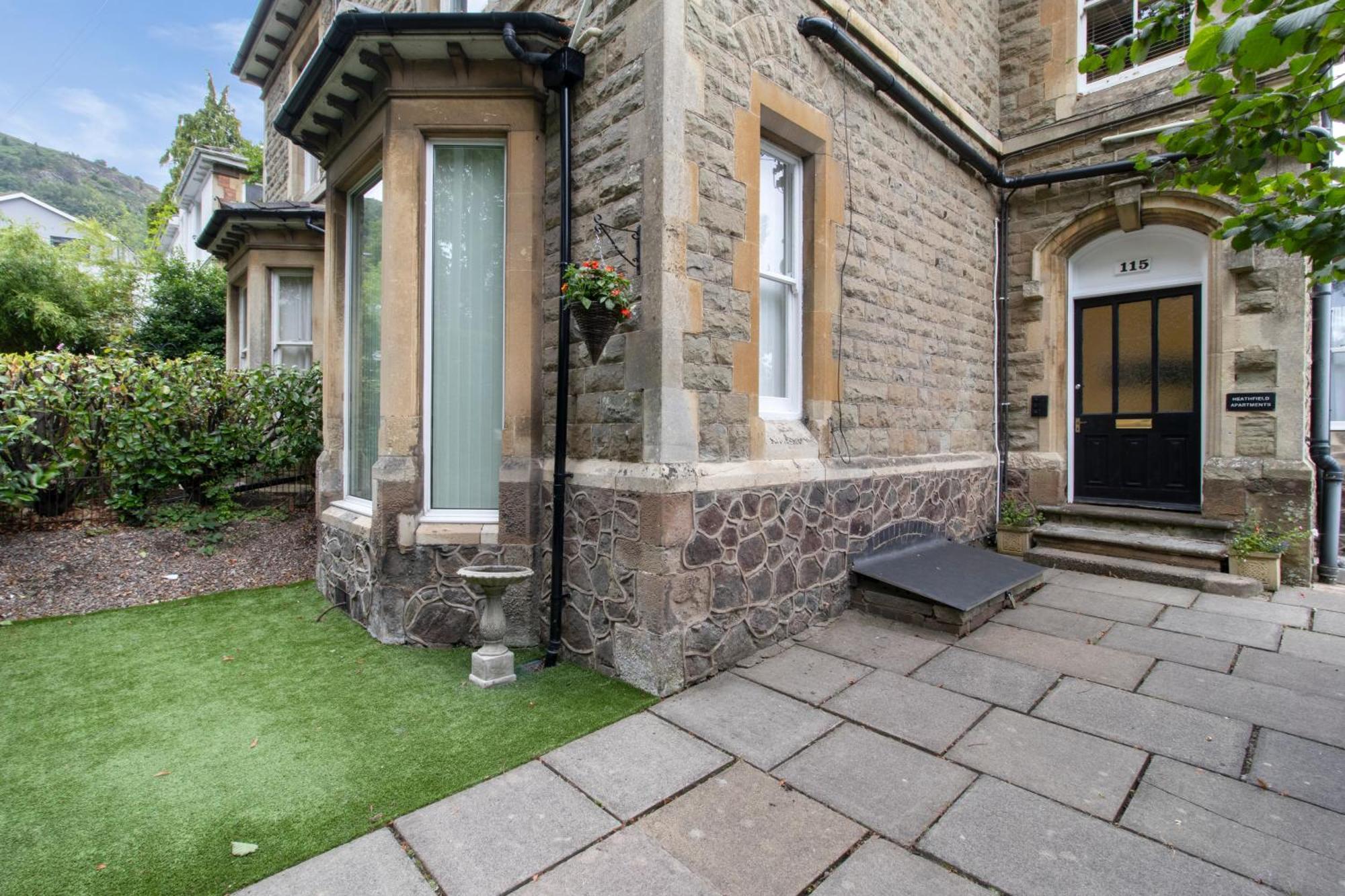 Elegant Malvhina Retreat On The Malvern Hills เกรทมัลเวิร์น ภายนอก รูปภาพ